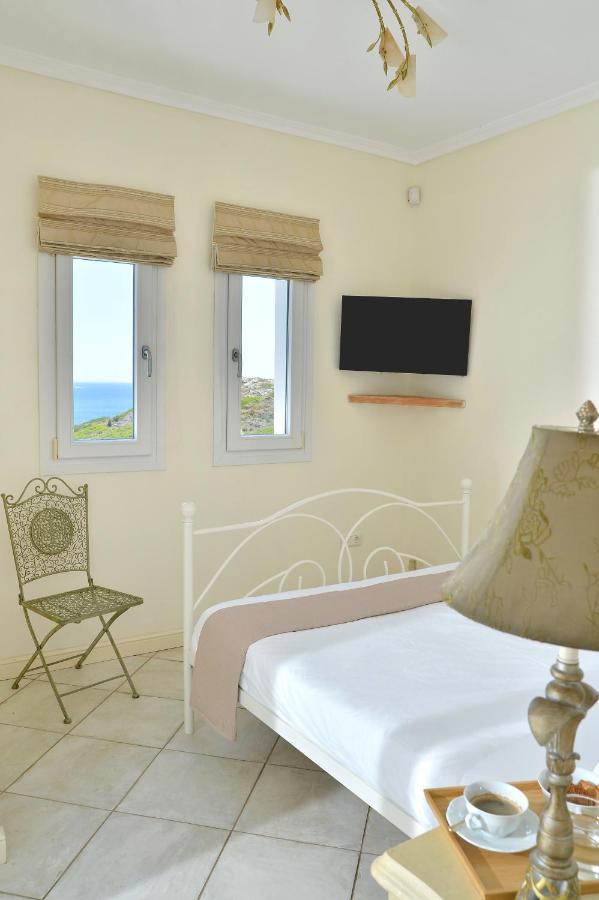 Andros Homes Sea Side Apartment & Studio Gávrio Kültér fotó