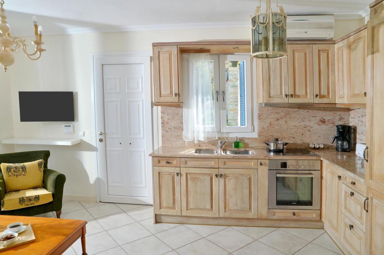 Andros Homes Sea Side Apartment & Studio Gávrio Kültér fotó